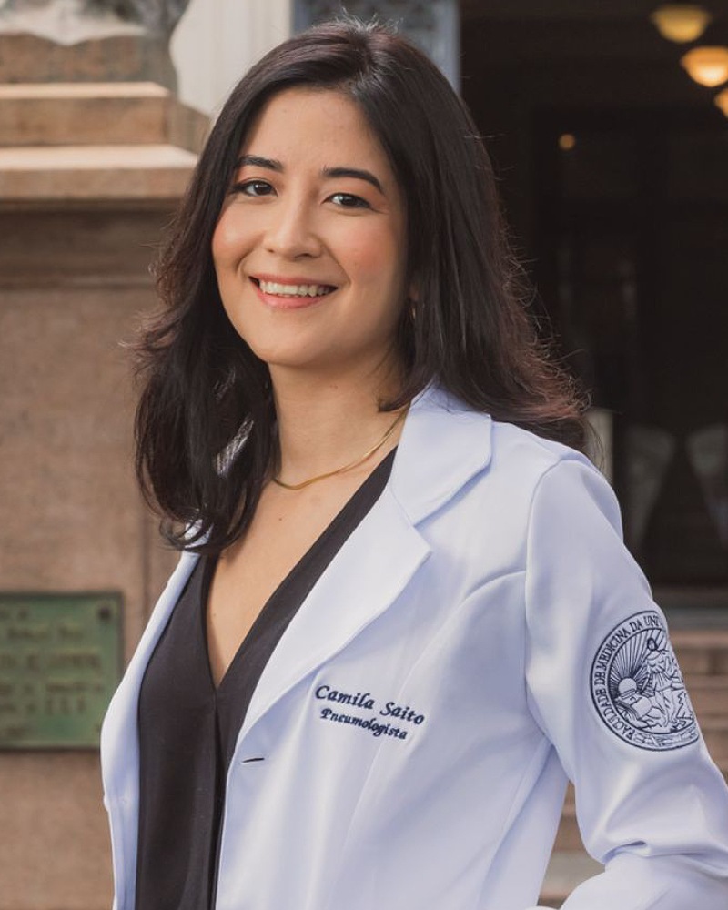 Dra. Camila Saito